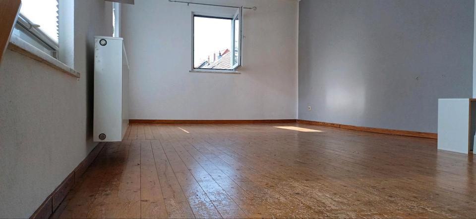 Etagenwohnung Duisburg Huckingen - 1 Zimmer, 60 m&sup2;, 650&euro; | Angebot:25616632