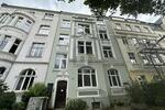 CHARME DER VERGANGENHEIT TRIFFT INVESTITION