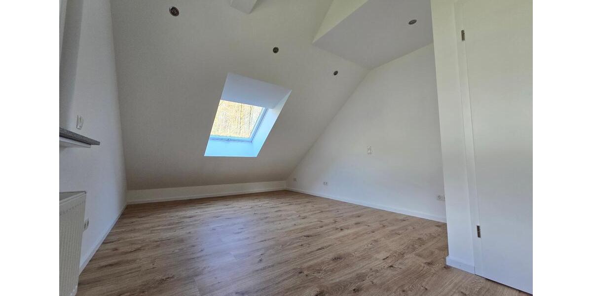 Dachgeschoßwohnung Wuppertal Eckbusch - 2 Zimmer, 60 m&sup2;, 620&euro; | Angebot:25407465