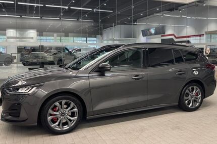 Ford Focus 36.148 km 24.390 € Mülheim an der Ruhr 45478