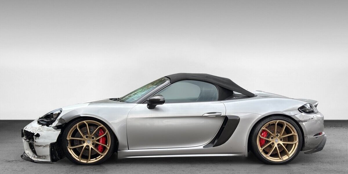 Porsche 718 Boxster Spyder Chrono Schalen PASM Approved 35.563 km 49.900 &euro; Wuppertal 42327