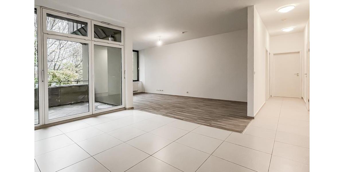 Exklusiv Wohnen in der City: 4,5 Zimmer mit Balkon – Aufzug – Tiefgarage 4 zimmer