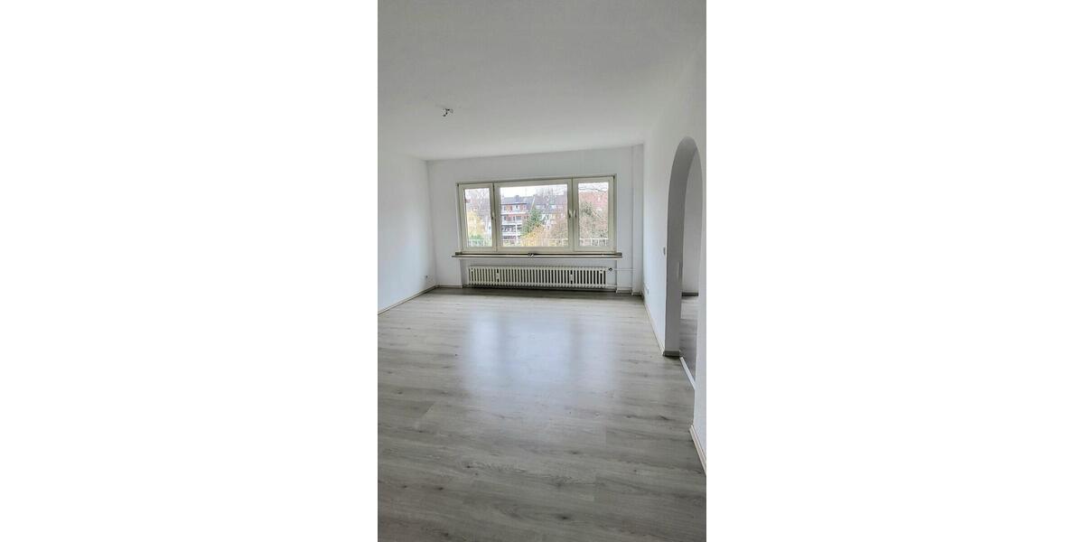 Etagenwohnung Essen Stadtbezirk II - 3 Zimmer, 76 m&sup2;, 650&euro; | Angebot:26381515