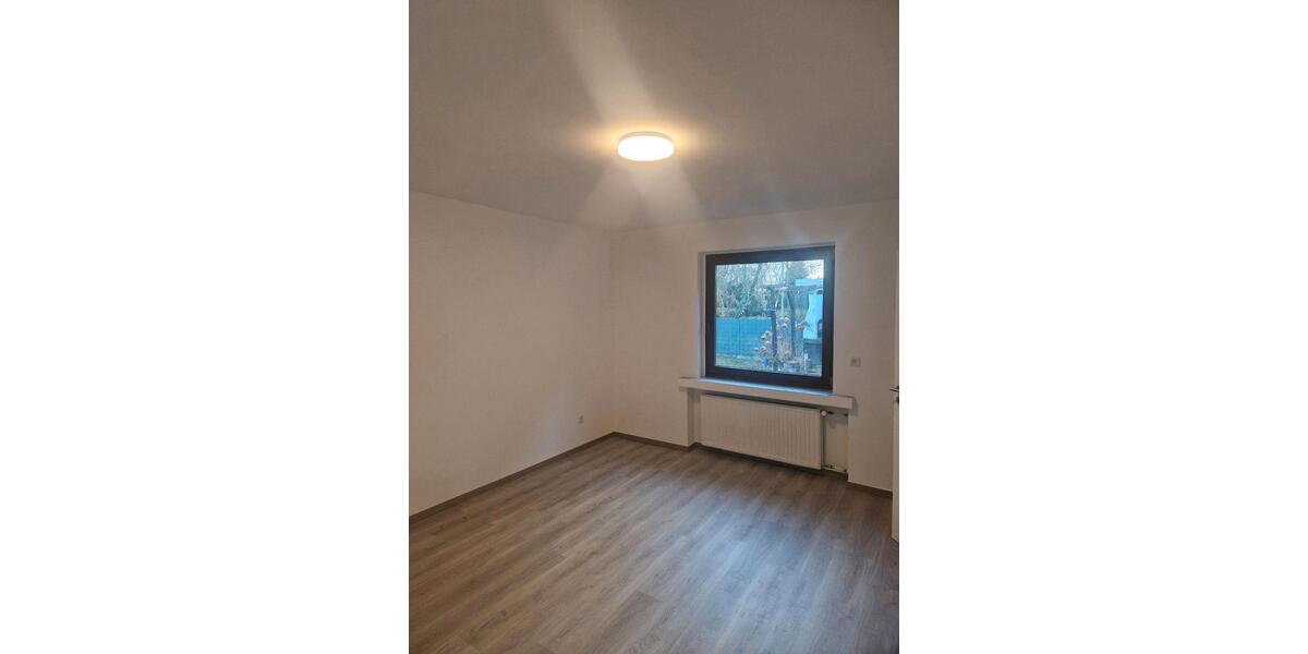 Erdgeschoßwohnung Ratingen Tiefenbroich - 2 Zimmer, 76 m&sup2;, 1.200&euro; | Angebot:25309649