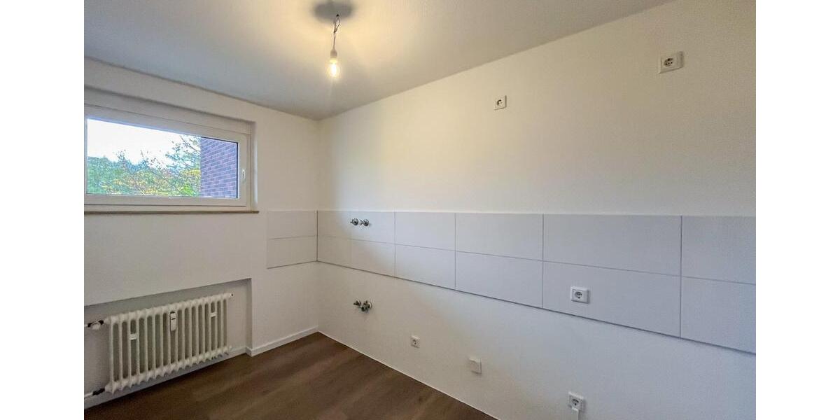 Frisch sanierte 1,5 -Zimmer-Wohnung, Balkon mit Blick ins Grüne! 1 zimmer