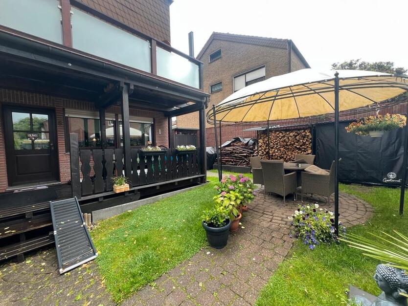 Haus mit Garten und Balkon zur Miete