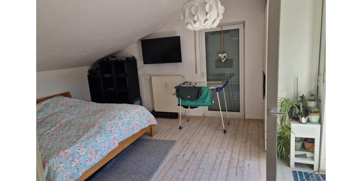 Dachgeschoßwohnung Marl - 2 Zimmer, 570&euro; | Angebot:22009414