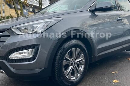 Hyundai SANTA FE 60.100 km 14.999 € Essen 45359