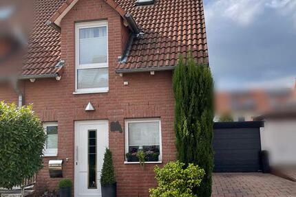 Haus in Castrop-Rauxel , Doppelhaushäfte zimmer