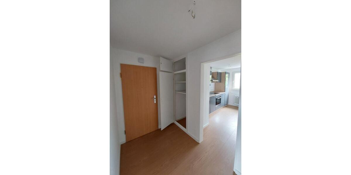 Etagenwohnung Oberhausen Schmachtendorf - 2 Zimmer, 53 m&sup2;, 583&euro; | Angebot:26248884