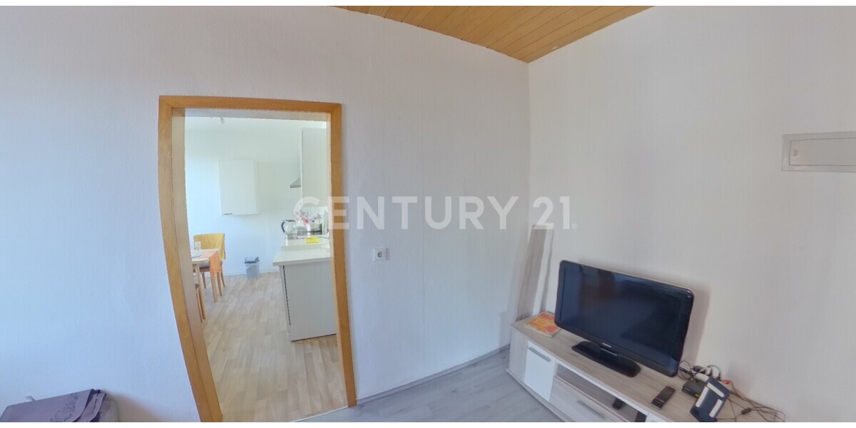 Aufgepasst! Entwicklungsfähiges Zinshaus mit angrenzendem Bau-Gewerbegrundstück 17 zimmer