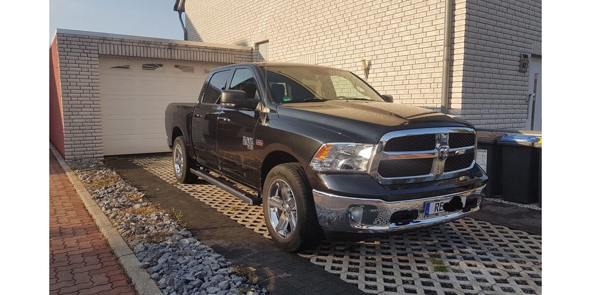 Dodge Ram 2500 Crew Cab Pick-up 44.000 km 42.500 &euro; Castrop-Rauxel 44575