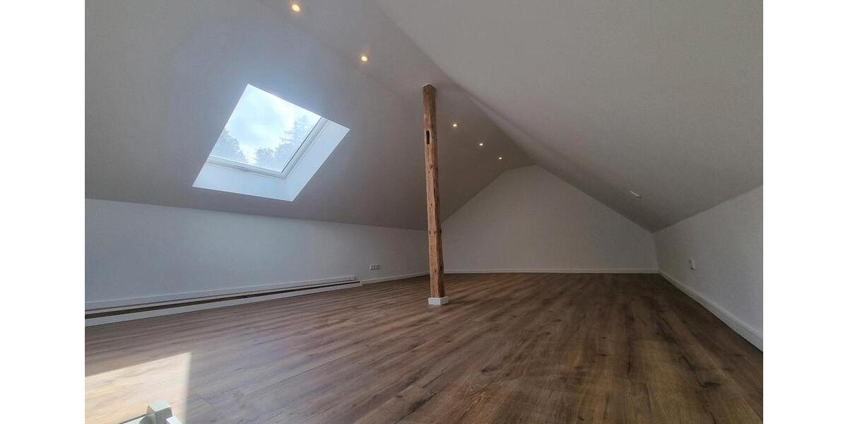 Wunderschöne Dachgeschoss-Wohnung im Grünen ! Wuppertal 3 zimmer