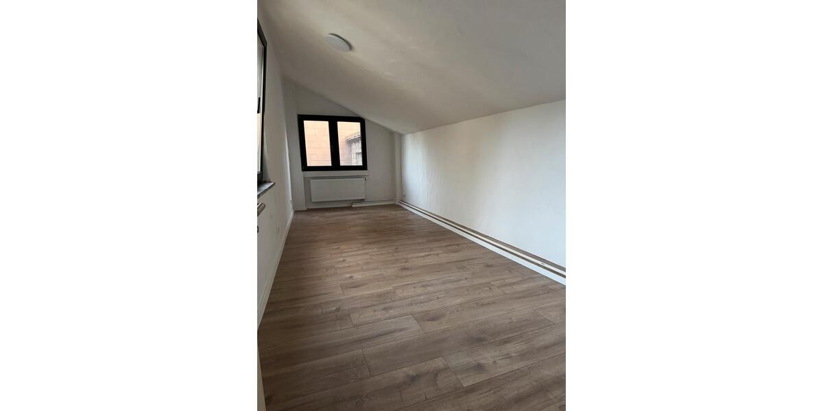 Dachgeschoßwohnung Witten Annen - 1 Zimmer, 12 m&sup2;, 390&euro; | Angebot:25067672