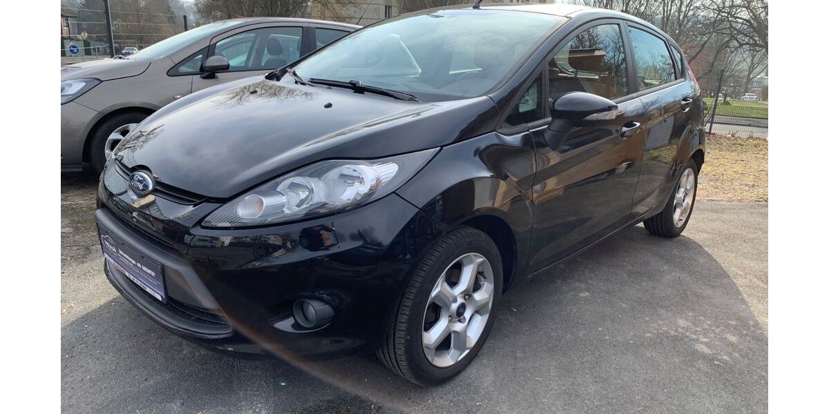 Ford Fiesta 128.000 km 3.499 &euro; Dortmund 44225
