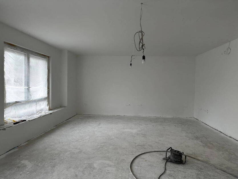 3,5 Zimmer-Neubau-Wohnung, Aufzug, Barrierefrei mit günstigen Sonnen-Energie (A+)