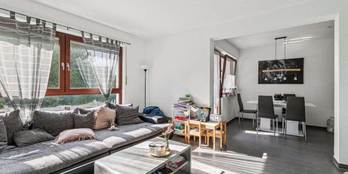 Etagenwohnung Velbert Pöthen - 4 Zimmer, 91 m&sup2;, 219.000&euro; | Angebot:24381345