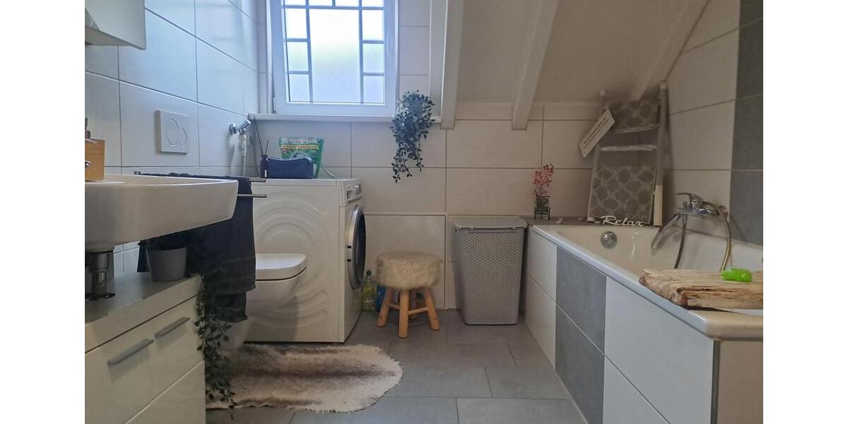 Dachgeschoßwohnung Herne Wanne-Bickern - 2 Zimmer, 78 m&sup2;, 545&euro; | Angebot:26131011
