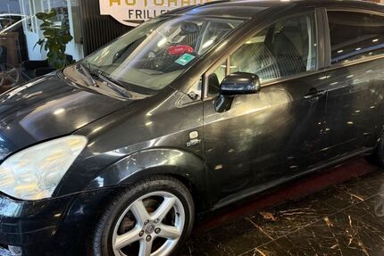 Toyota Corolla Verso 274.279 km 2.450 &euro; Essen 45139