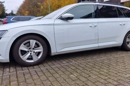 Skoda Superb 235.000 km 12.500 &euro; Essen 45277