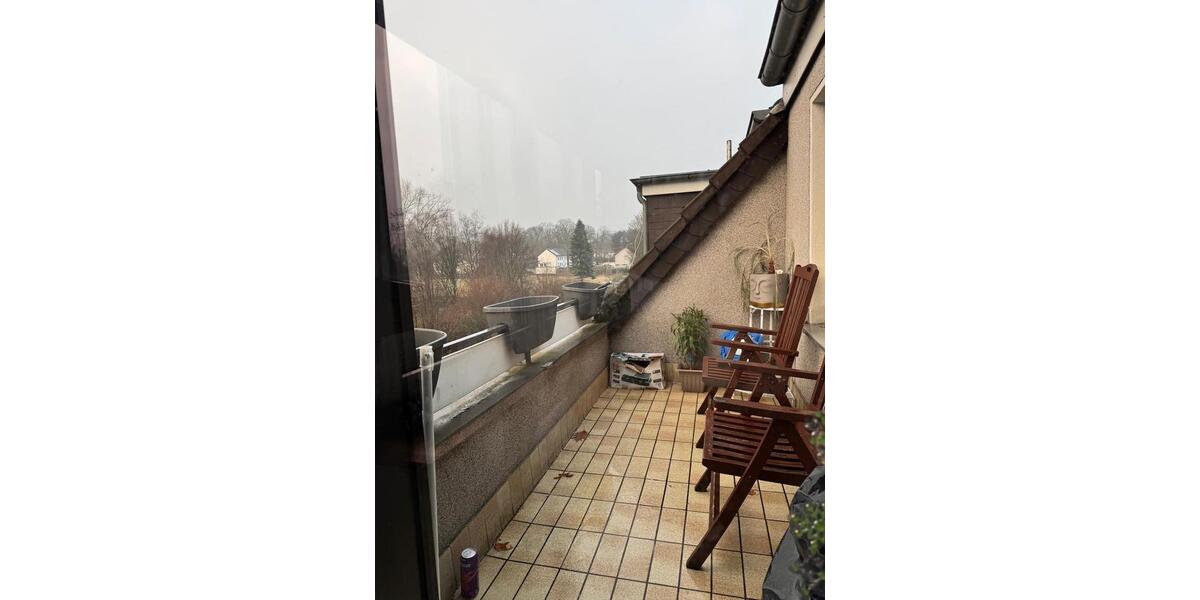 Wunderschöne DG-Wohnung mit Balkon auf Hochstr in Recklinghausen 3.5 zimmer