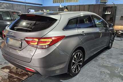 Hyundai i40 154.000 km 10.700 € Hagen 58093