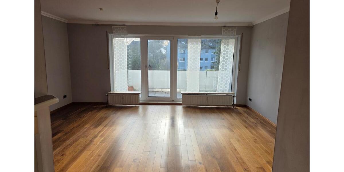 3 Zimmerwohnung mit 2 Balkonen und Garage 3 zimmer