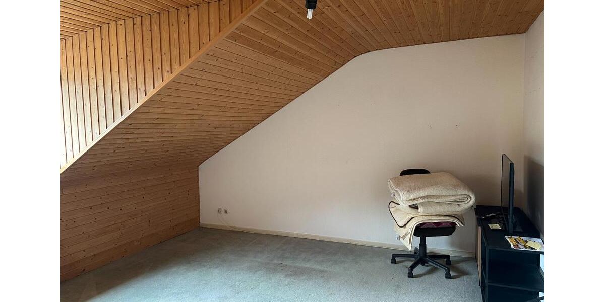 Dachgeschoßwohnung Velbert - 2 Zimmer, 55 m&sup2;, 100.000&euro; | Angebot:26592149