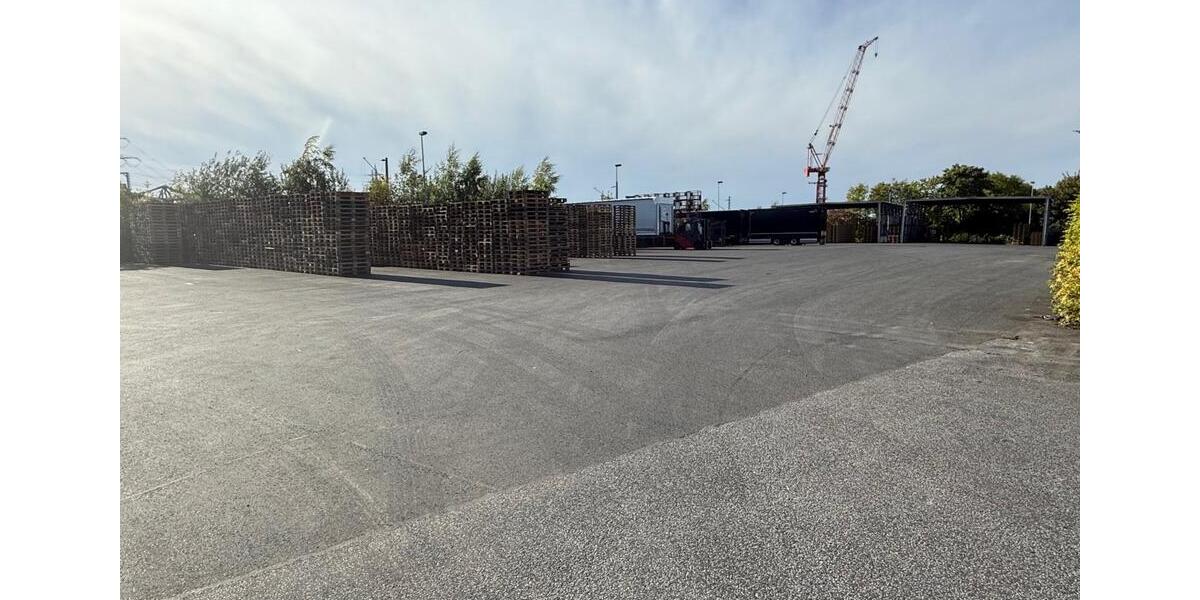 5000 m² Freifläche + 340 m² Halle Büro Lager Gewerbefläche zimmer