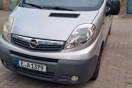 Opel Vivaro 154.000 km 11.500 € Essen 45219