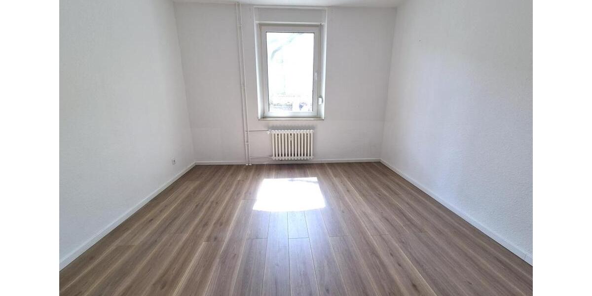 Erdgeschoßwohnung Duisburg Hamborn - 3 Zimmer, 77 m&sup2;, 543&euro; | Angebot:26385410