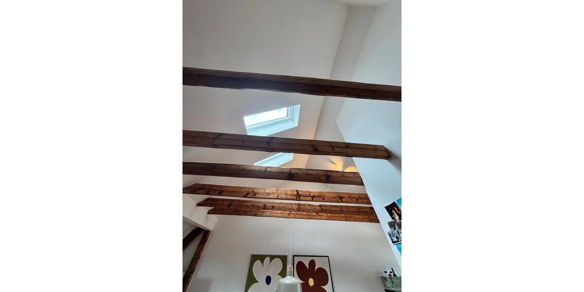 Dachgeschoßwohnung Duisburg Laar - 3 Zimmer, 77 m&sup2;, 895&euro; | Angebot:25352216