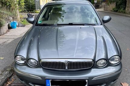 Jaguar X-Type