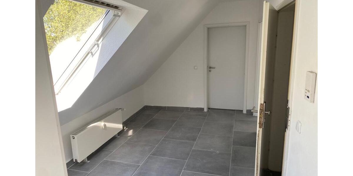 Dachgeschoßwohnung Dortmund Mengede - 3 Zimmer, 53 m&sup2;, 700&euro; | Angebot:26396483