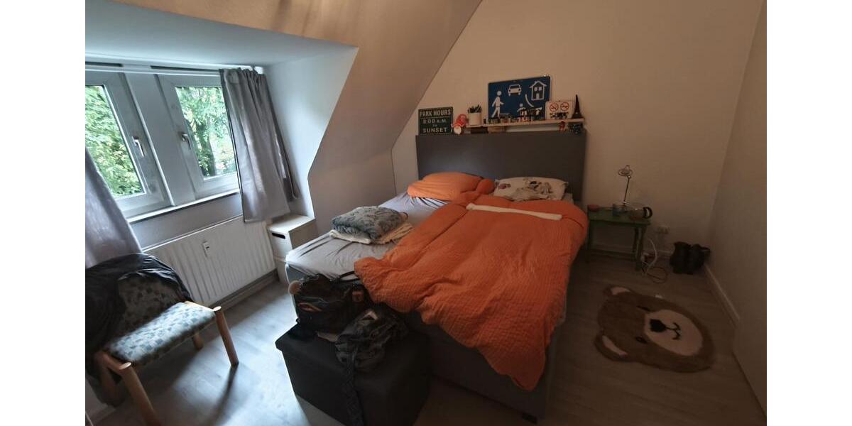 Dachgeschoßwohnung Gelsenkirchen Gelsenkirchen-Nord - 2.5 Zimmer, 50 m&sup2;, 289&euro; | Angebot:26516423
