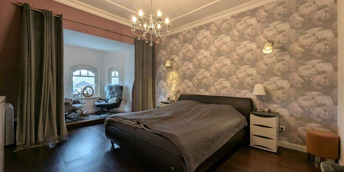 Etagenwohnung Duisburg Mittelmeiderich - 5 Zimmer, 132 m&sup2;, 199.900&euro; | Angebot:25401378