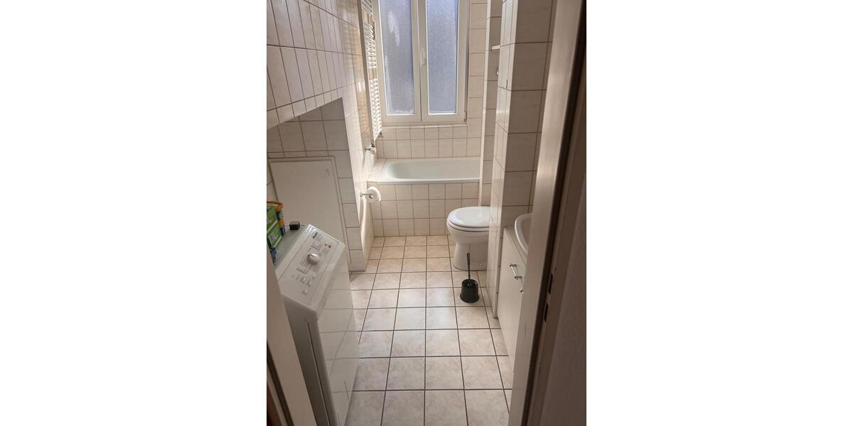 Dachgeschoßwohnung Wuppertal Elberfeld - 1 Zimmer, 65 m&sup2;, 800&euro; | Angebot:26103002