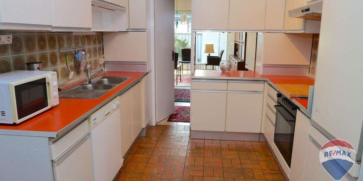 Einfamilienhaus Dinslaken Innenstadt - 8 Zimmer, 240 m&sup2;, 698.000&euro; | Angebot:25246150
