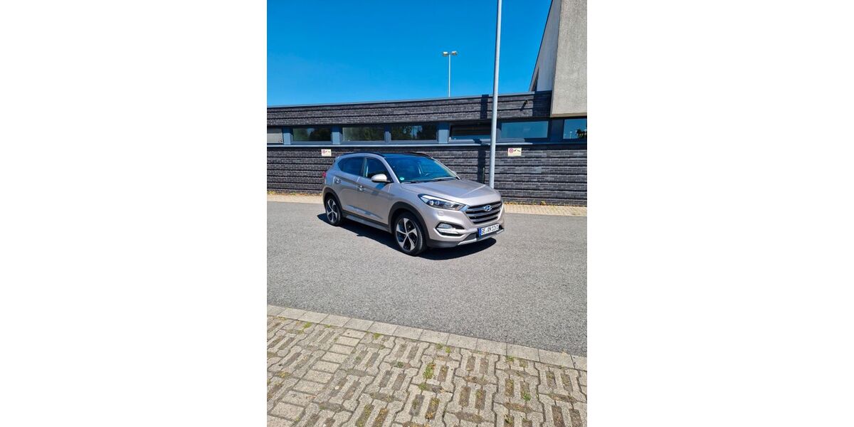 Hyundai TUCSON 240.000 km 11.900 &euro; Bottrop 46238