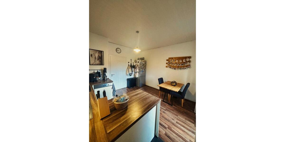 Etagenwohnung Essen Stadtbezirk II - 3 Zimmer, 97 m&sup2;, 1.095&euro; | Angebot:25394270