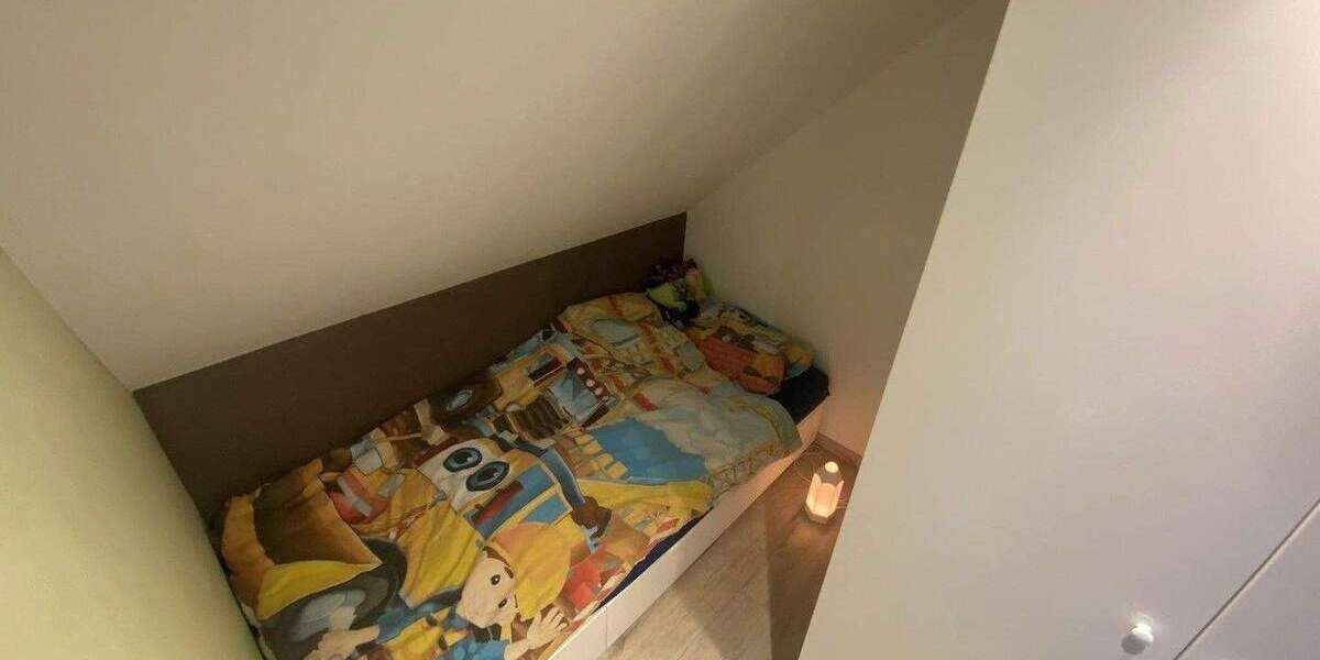 Doppelhaushälfte Duisburg Huckingen - 7 Zimmer, 120 m&sup2;, 599.000&euro; | Angebot:25087157