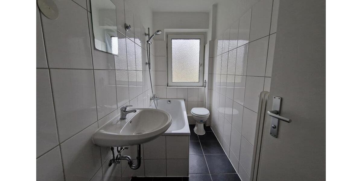 Erdgeschoßwohnung Dortmund Huckarde - 4 Zimmer, 60 m&sup2;, 500&euro; | Angebot:26255955