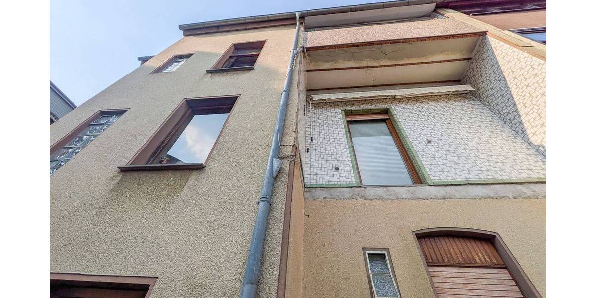 Mehrfamilienhaus, Wohnhaus Bochum Wattenscheid - 9 Zimmer, 225 m&sup2;, 250.000&euro; | Angebot:26401041