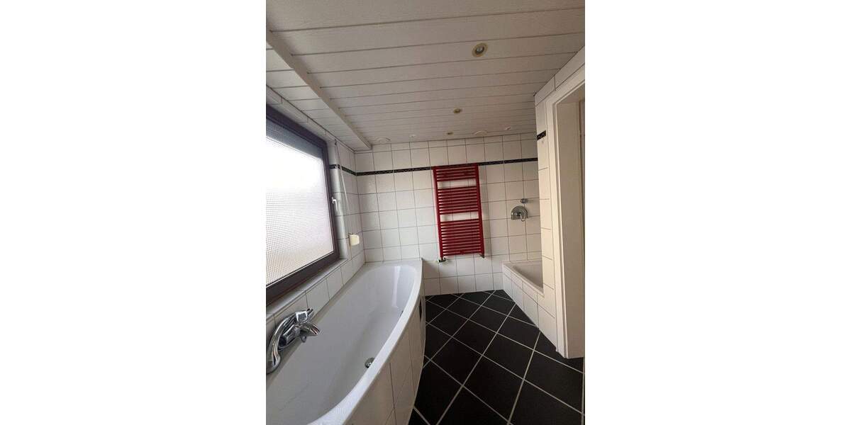 Etagenwohnung Gevelsberg - 3 Zimmer, 95 m&sup2;, 179.000&euro; | Angebot:25390545