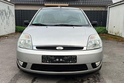 Ford Fiesta 126.000 km 1.800 &euro; Castrop 44581