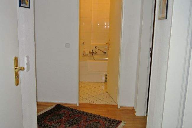 Helle und freundliche Zwei-Zimmer-Wohnung mit Balkon in Holthausen 2 zimmer