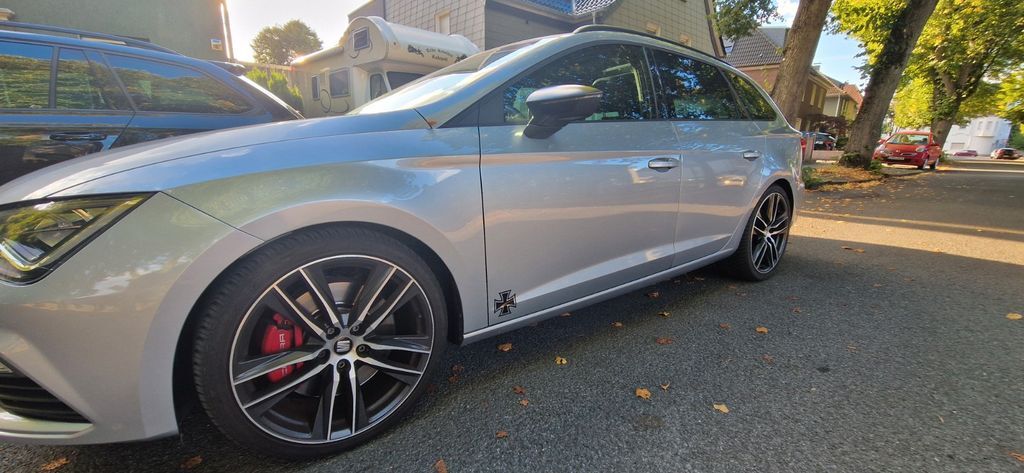 Seat Leon 117.000 km 18.500 € Castrop-Rauxel 44579