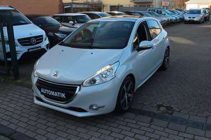 Peugeot 208 129.000 km 8.250 &euro; Duisburg 47139