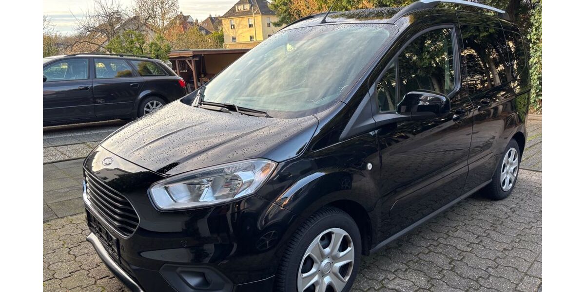 Ford Tourneo Courier 135.595 km 7.700 &euro; Wuppertal - Langerfeld 42389