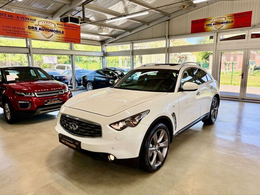 QX70